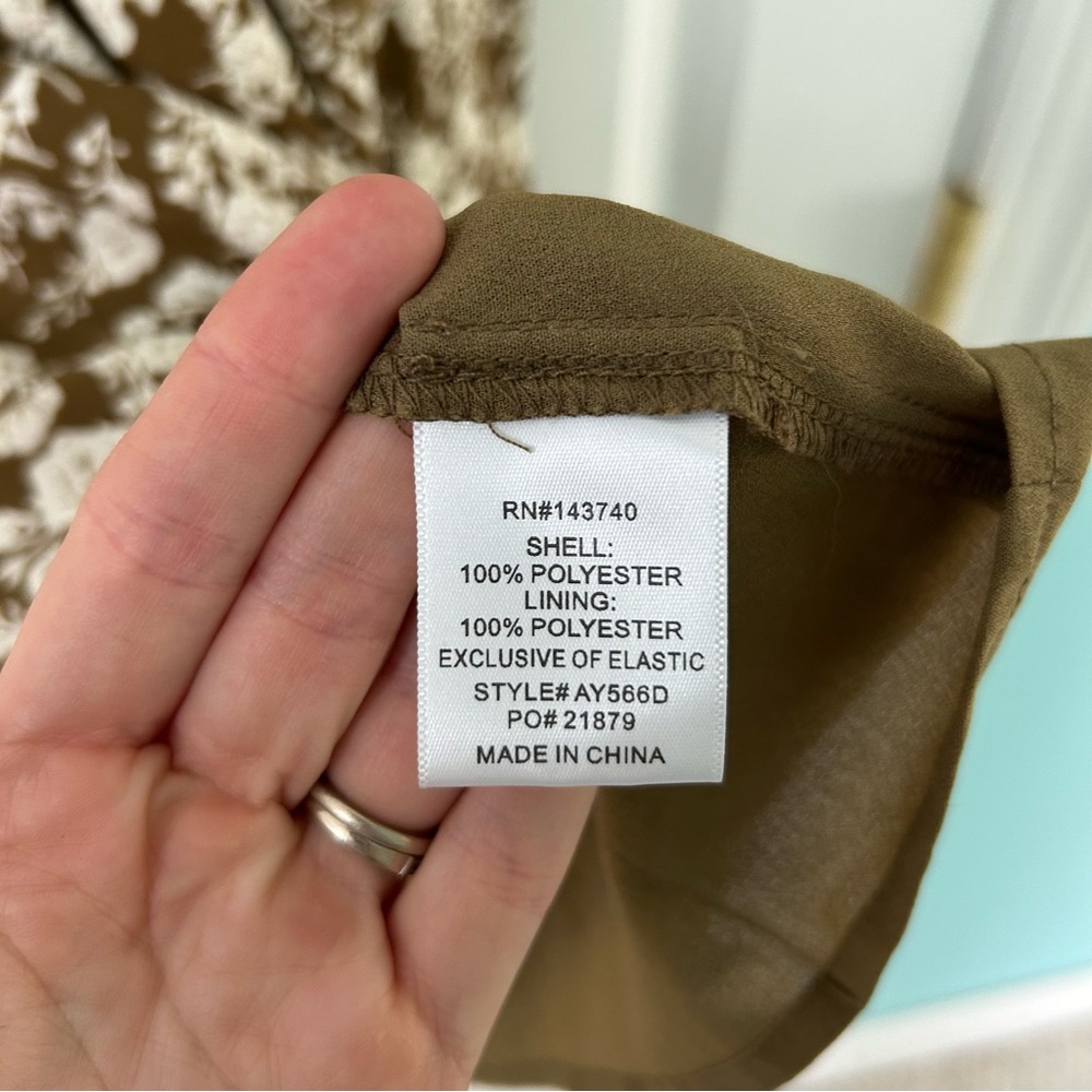 Hyacinth House Olive and White Floral Tiered Midi Dress Size XS - Picture 8 of 11